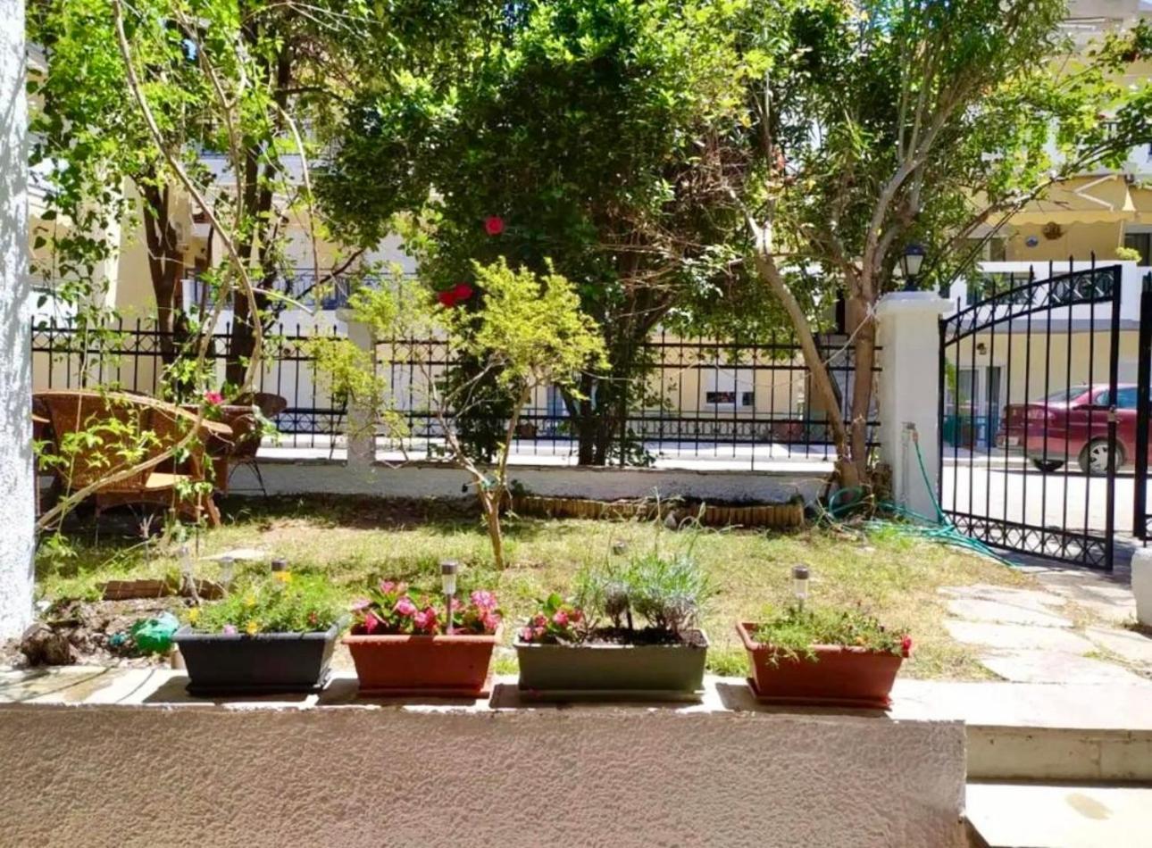 Tradiotional House Apartment เมตามอร์โฟซี ภายนอก รูปภาพ