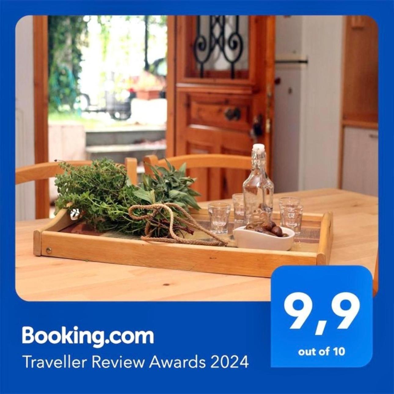 Tradiotional House Apartment เมตามอร์โฟซี ภายนอก รูปภาพ
