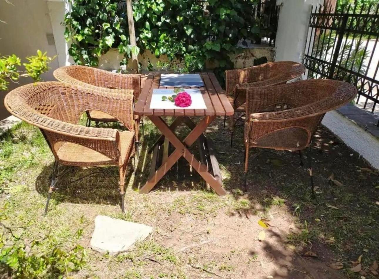 Tradiotional House Apartment เมตามอร์โฟซี ภายนอก รูปภาพ