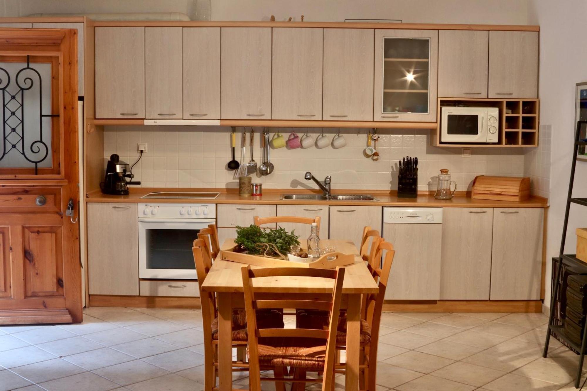 Tradiotional House Apartment เมตามอร์โฟซี ภายนอก รูปภาพ